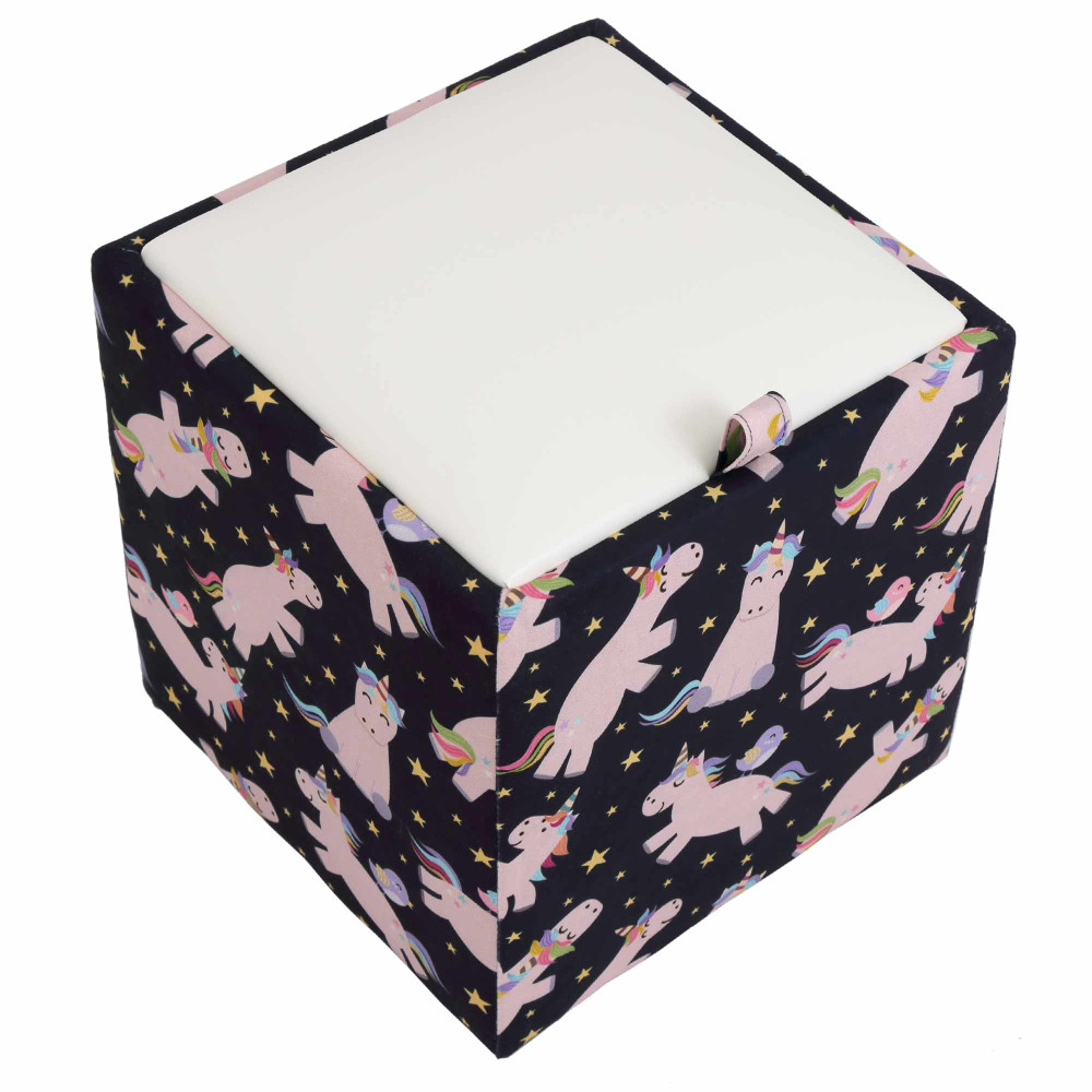 Taburet Box - stofa print unicorni/imitatie piele alb Taburet Box - stofa print unicorni/imitatie piele alb